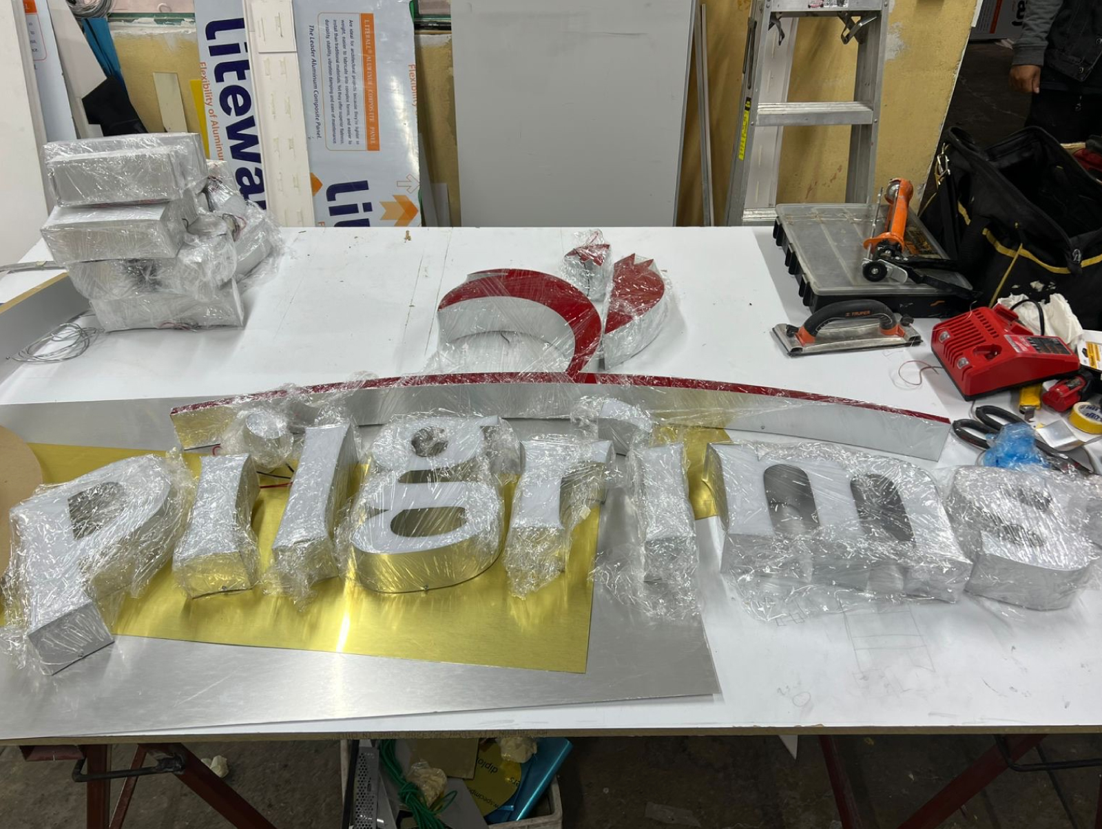 Anuncios publicitarios en CDMX - Letras 3D Visual Impact