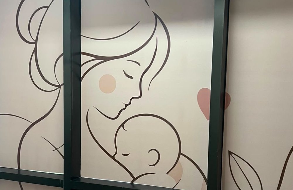 instalación de vinil microperforado para empresa