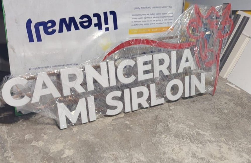 fabricación e instalación de anuncio luminoso 3d en acrílico